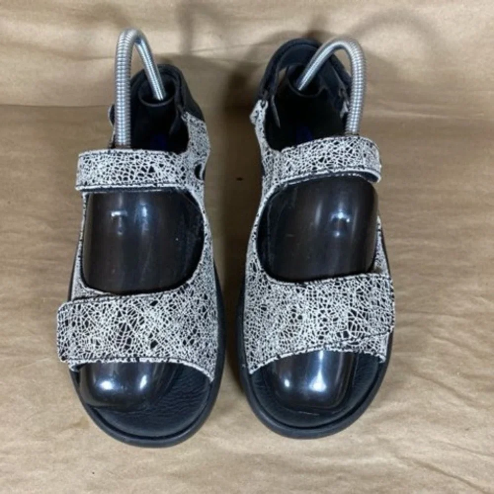 Wolky Sandals Mens 40 Black White Crackle Pattern Leather Adjustable Straps